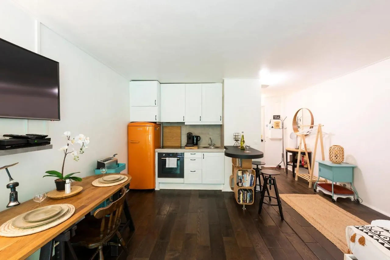 Un Coin De Paradis Avec Jardin A Montmartre Apartment Paris 0*,  France